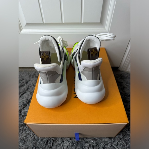 Louis Vuitton Archlight Sneaker Size 37 - Picture 4 of 6